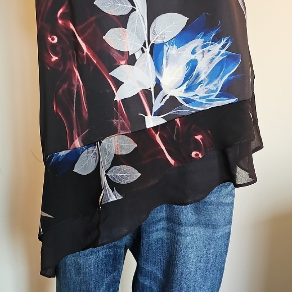 White House Black Market Black Floral Ruffle Blouse - Picture 3 of 7